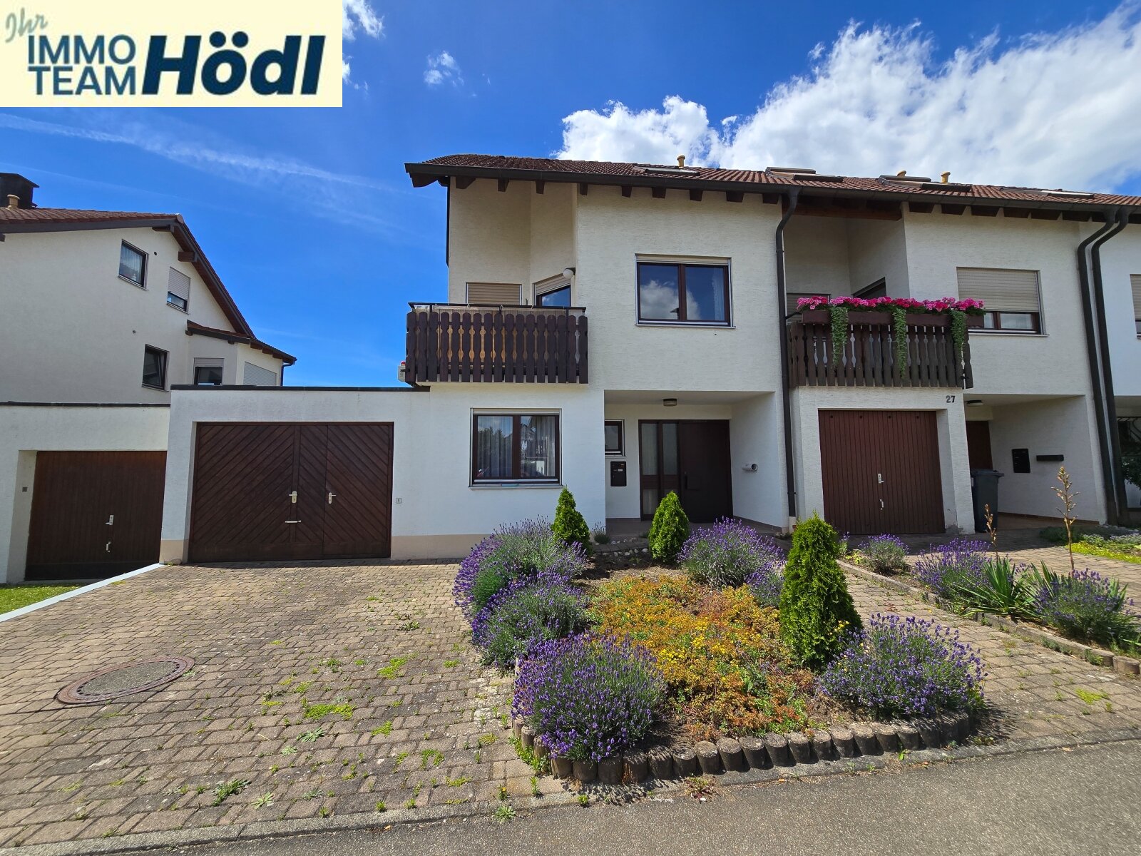Besonderes Reiheneckhaus in Reutlingen-Sondelfingen – Wohnen mit Split-Level-Charme Besonderes Reiheneckhaus in Reutlingen-Sondelfingen – Wohnen mit Split-Level-Charme