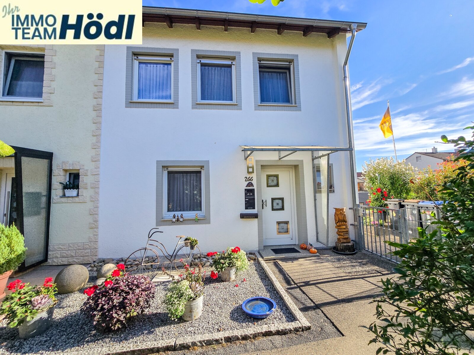 Modernisiertes Reiheneckhaus mit großem Garten, Garage und Klimaanlage Modernisiertes Reiheneckhaus mit großem Garten, Garage und Klimaanlage